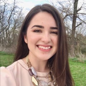 Meet your Posher, Liliet